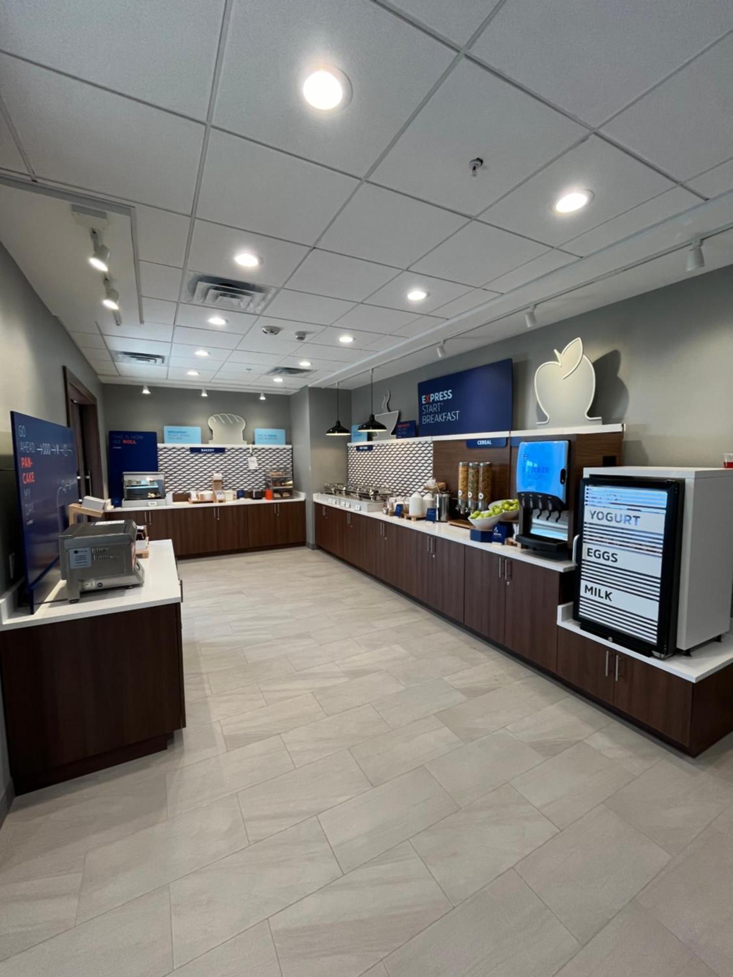 Holiday Inn Express & Suites Oscoda By Ihg Exterior foto