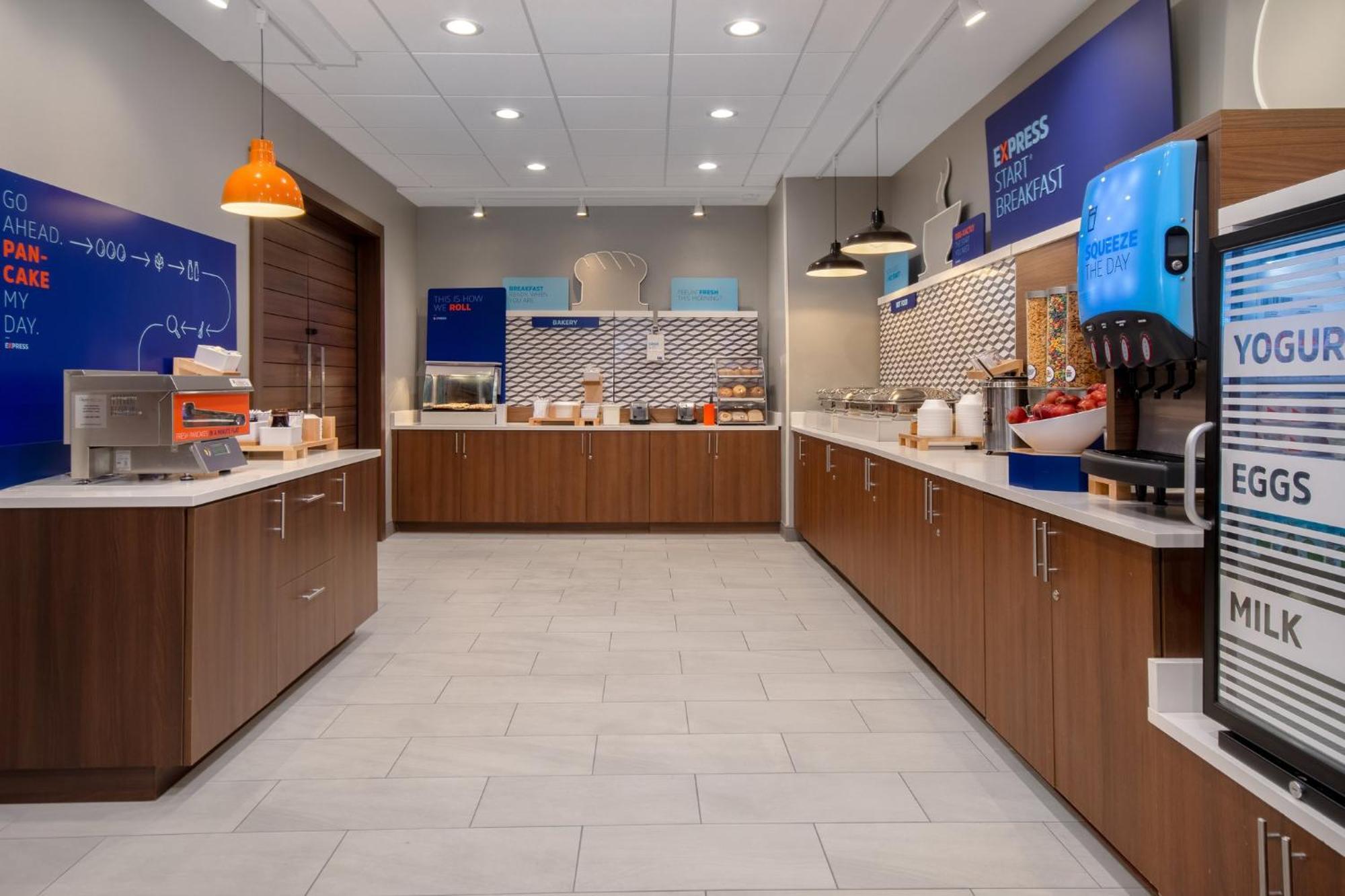 Holiday Inn Express & Suites Oscoda By Ihg Exterior foto